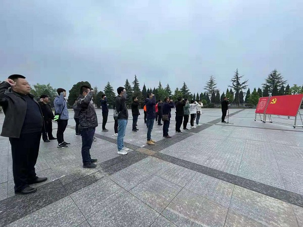 探寻红色基地.jpg