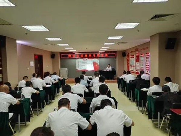 02.jpg