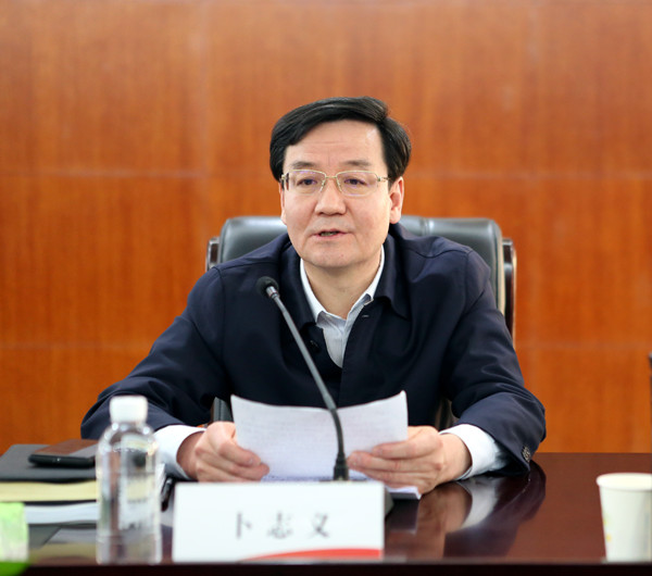 卜书记.jpg