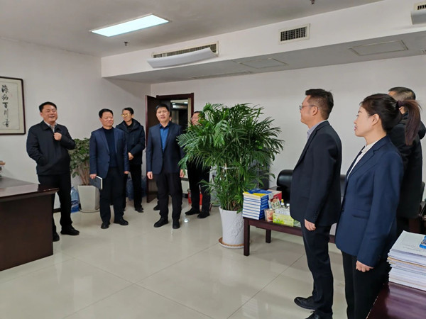 微信图片_20250206082527_副本.jpg