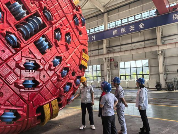 微信图片_2025-09-18_091853_300_副本.jpg