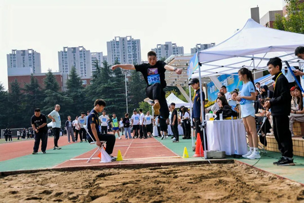 微信图片_2025-10-09_130733_246_副本.jpg